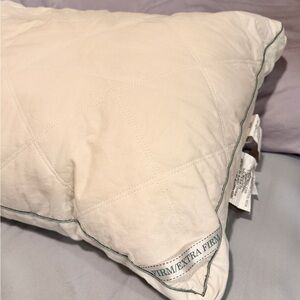New Pillow- Firm/Extra Firm White Pillow
